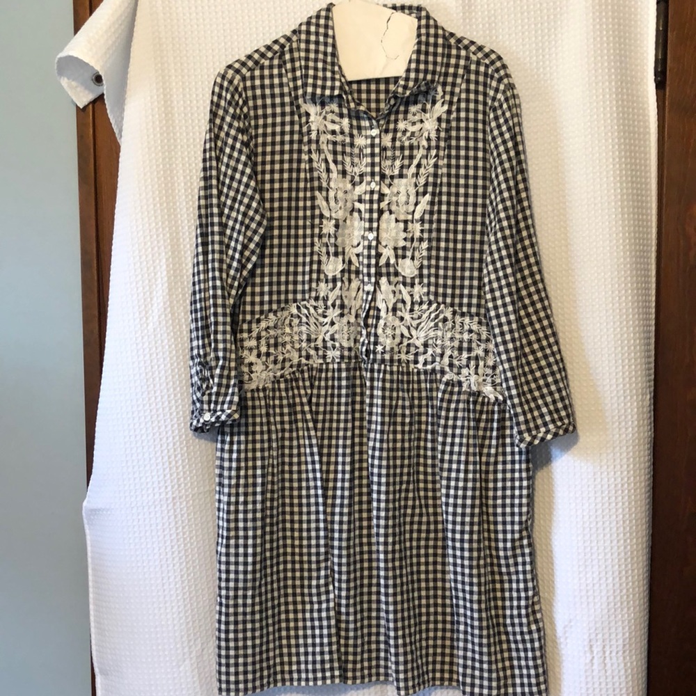 Long Sleeve Black and White Checkered Dress